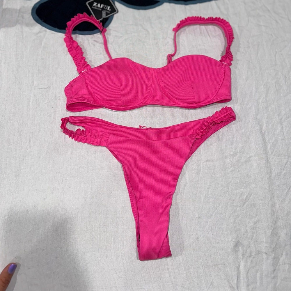 ZAFUL underwired bikinihigh cut V-notched, high-leg printed swimsuit SZ  SMALL